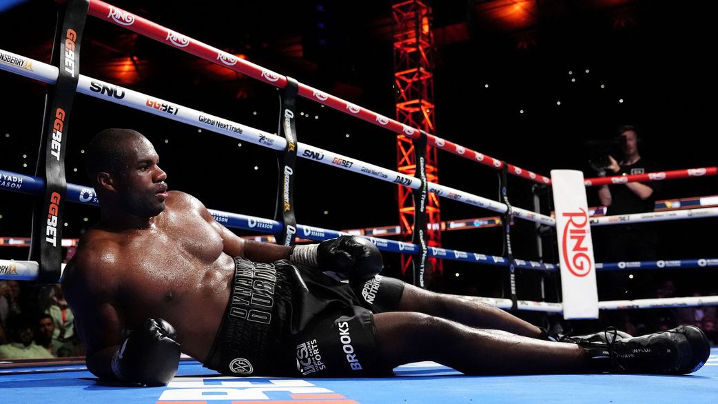 Oleksandr Usyk becomes 2x undisputed heavyweight champion with brutal KO of Dubois