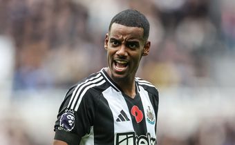 Alexander Isak declares Newcastle relationship 'can’t continue' amid Liverpool interest

Photo vis Getty Images