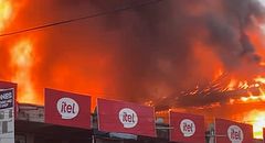 Pres. Mahama visits Adum after devastating fire, pledges support for victims