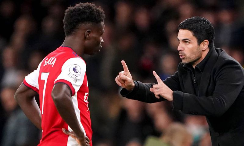 Arsenal boss Mikel Arteta provides update on Bukayo Saka’s injury scare