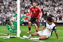 Europa League Final: Tottenham end 17-year title drought with epic win over Man United