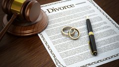 75-year-old man divorces wife after falling with an AI-generated woman online
