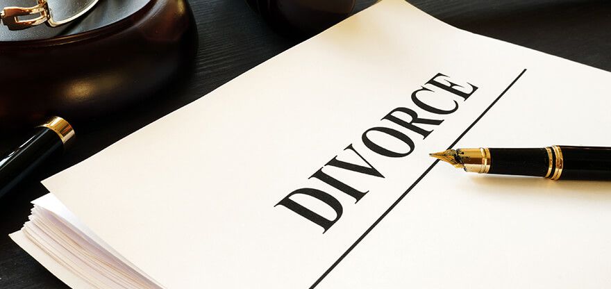 75-year-old man divorces wife after falling with an AI-generated woman online