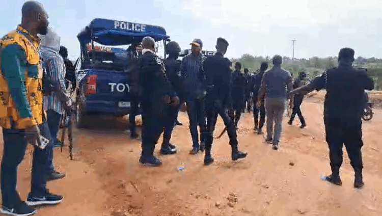 Gomoa Dominase: 1 dead, 3 injured as security officers clash with ‘ghetto boys’ during drug raid (video)