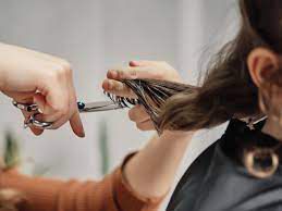 Here's a step by step guide on how to find the perfect hairstyle for your face