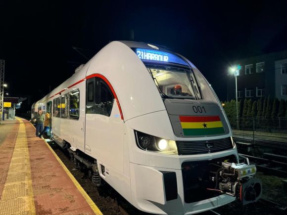 President Akufo-Addo commissions Tema-Mpakadan railway line and two DMU trains