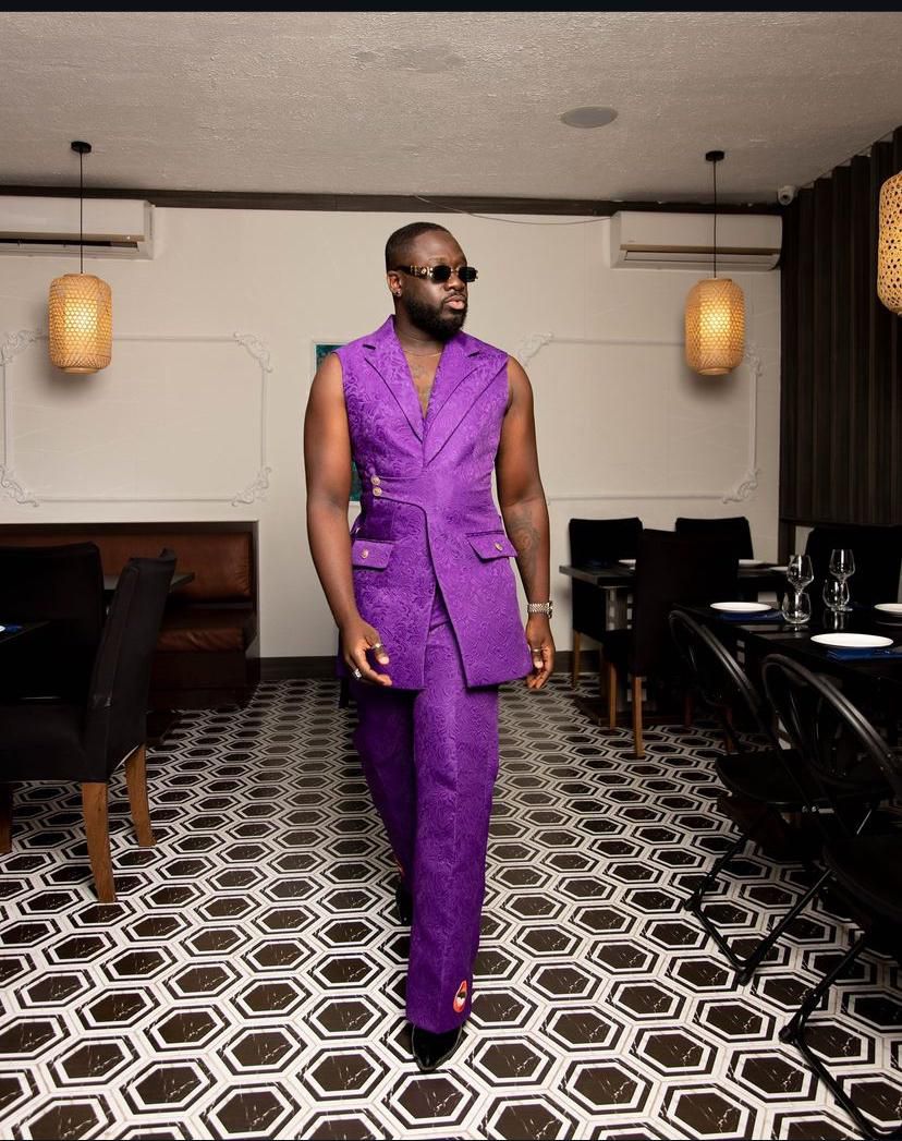 3 ways to become fashionable like Wesley Kesse