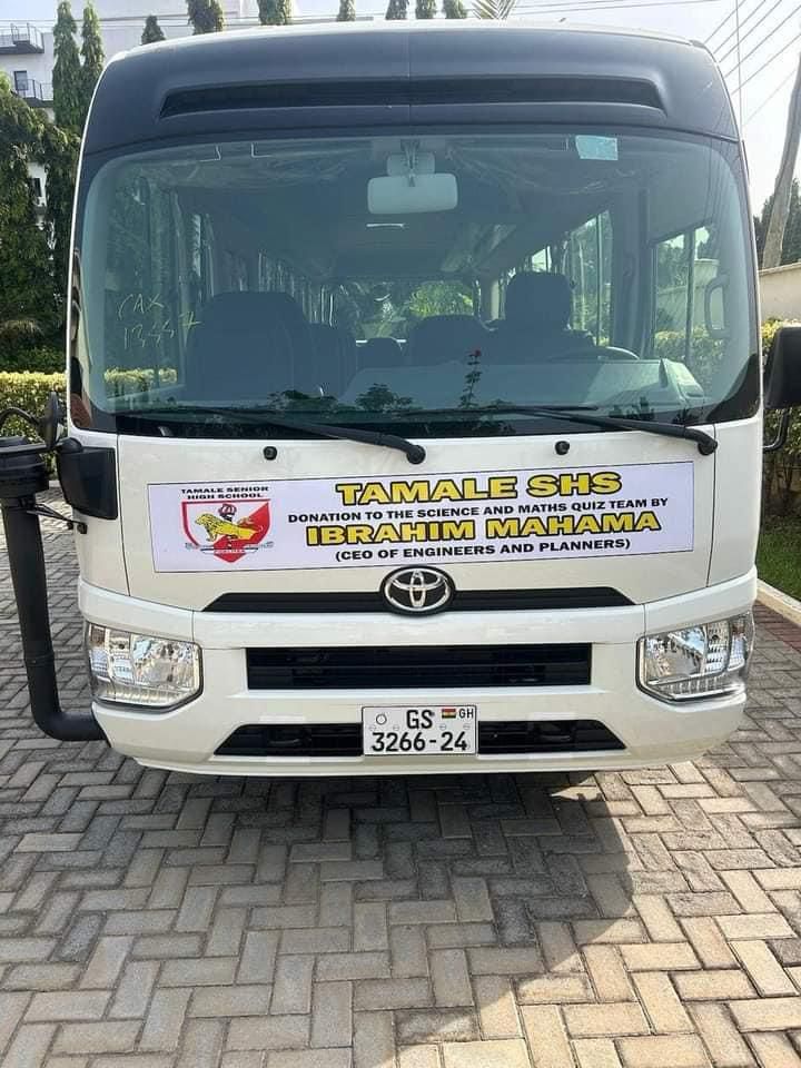 Ibrahim Mahama donates a 35 seater bus to Tamale Senior High School