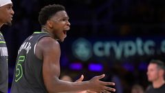 Basketball star fined for telling fan: My manhood is bigger than yours (Video)