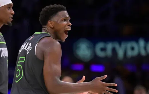 Basketball star fined for telling fan: My manhood is bigger than yours (Video)