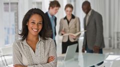 7 things smart women never spend their money on