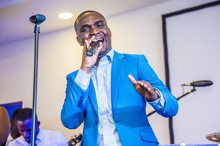 Joe Mettle rocks the stage as Achimota School