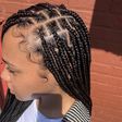 Knotless box braids