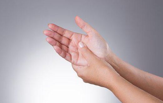 4 natural ways to get soft palms