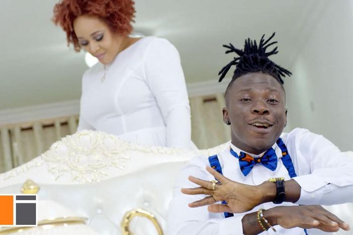 Stonebwoy - One Thing feat. Damaris