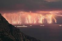 Relámpago del Catatumbo, Ologa, Venezuela. [boringparty]