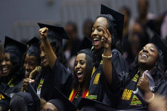 ___7390214___2017___9___28___16___Unemployed-graduates