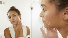 8 bad habits that trigger acne [bioclarity]