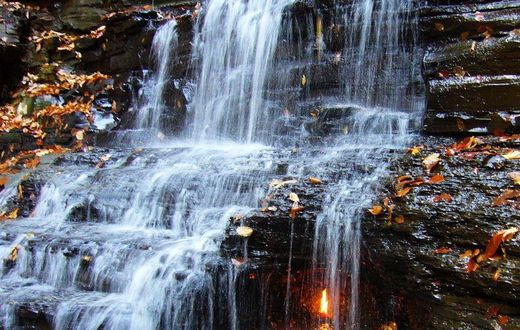 5 mysterious locations around the world. [amusingplanet]