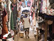 Ghana's second-hand clothing market (Source: Businessinsider)