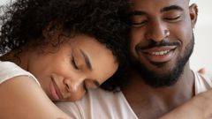 5 reasons why she keeps coming back even after leaving you