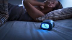 Here are 7 things to do to sleep faster at night