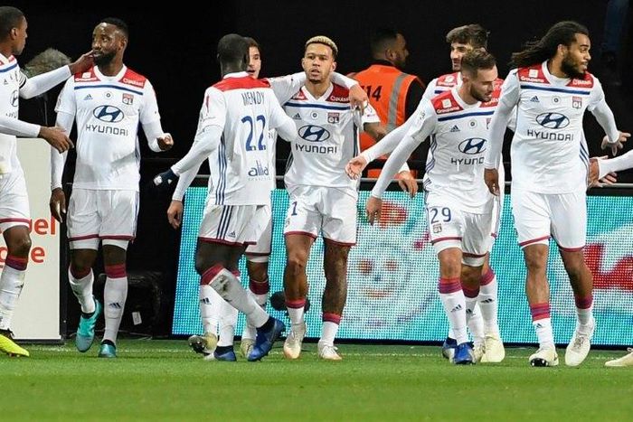 Memphis Depay carried Lyon to victory over Guingamp