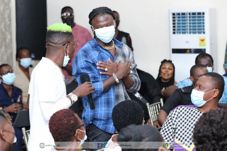 Stonebwoy and Shatta Wale at the meeting with the IGP