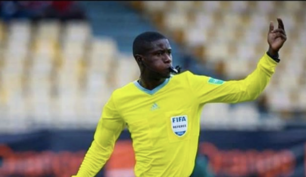 Referee Pierre Ghislain Atcho