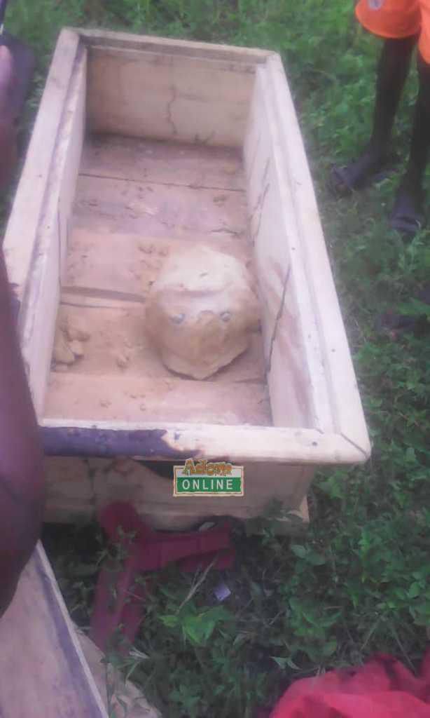 ___8915659___2018___9___28___19___coff