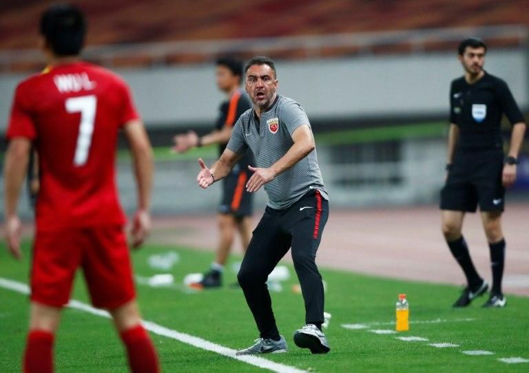 Shanghai fans were initially disappointed with the signing of coach Vitor Pereira, who answered critics with a 8-0 opening-day thrashing of Dalian Yifang