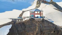 Sheldon Chalet is an ultra-luxurious mountain lodge in Alaska that opened to guests in February 2018.