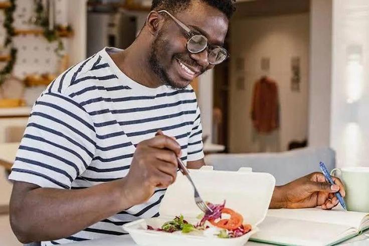 What should you eat and avoid when breaking your fast? [LinkedInNigeria]