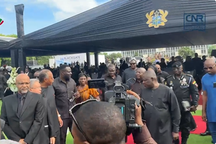 Video of Mahama and Bawumia coming face-to-face at Theresa Kufuor’s funeral is a must-watch