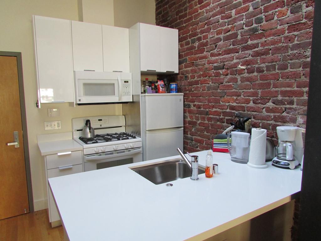 50 stunning photos reveal what microkitchens are like in New York and San Francisco