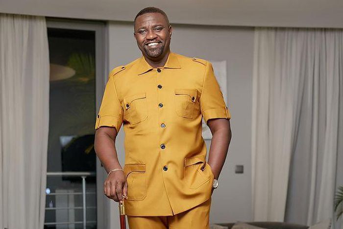 John Dumelo