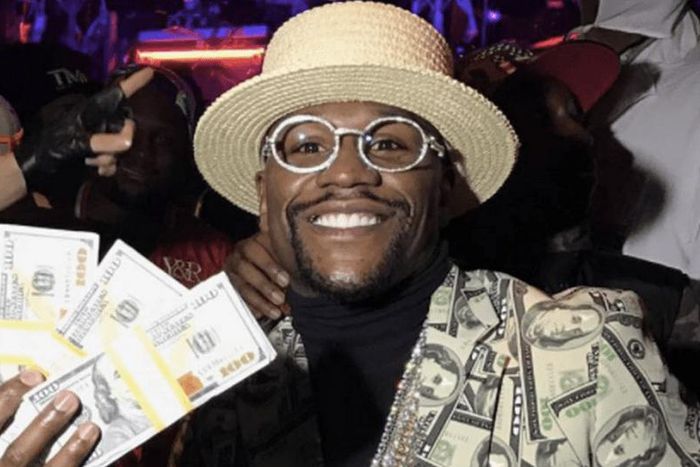 ___8935615___2018___10___4___9___floyd-mayweather-Give-Back-Challenge