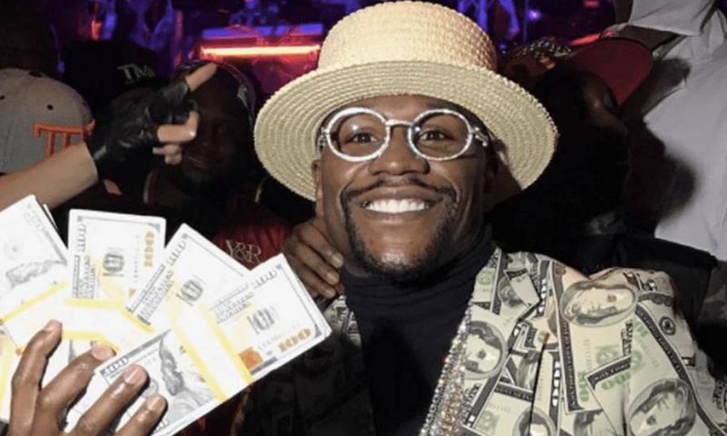 ___8935615___2018___10___4___9___floyd-mayweather-Give-Back-Challenge