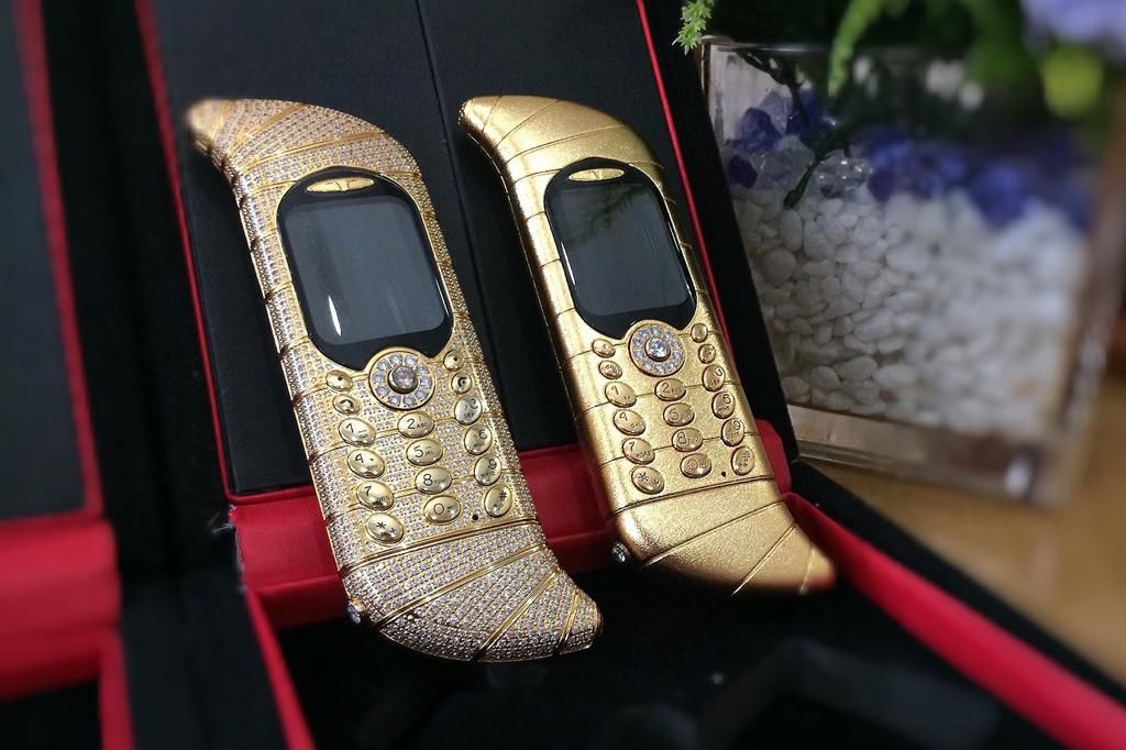 Goldvish Le Million [PhoneArena]