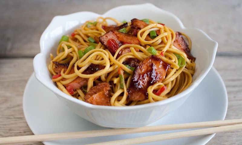 ___4217142___https:______static.pulse.com.gh___webservice___escenic___binary___4217142___2015___9___30___17___HotSmokedSalmonSpicyNoodles-6104-60399549-f8a6-4fe4-a080-ca53eec673c3-0-1280x854