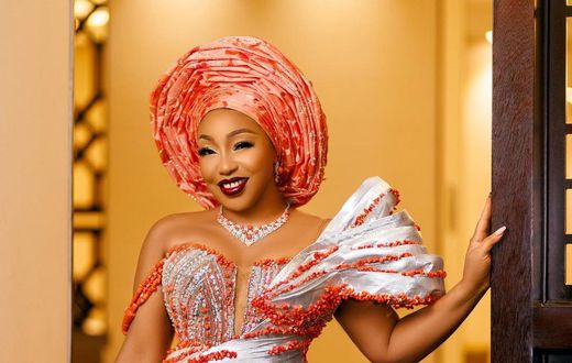 Rita Dominic's second look [Instagram/Tubo]