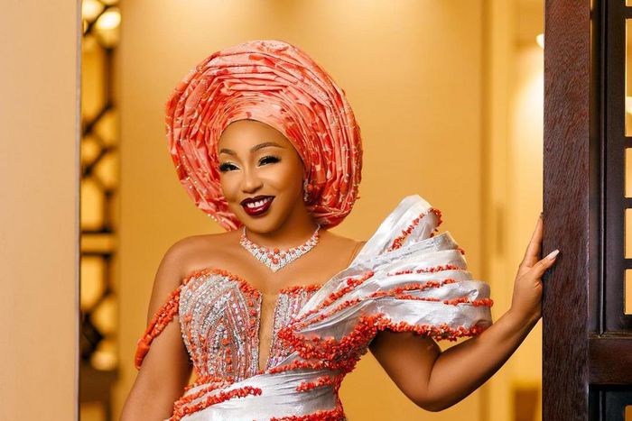 Rita Dominic's second look [Instagram/Tubo]