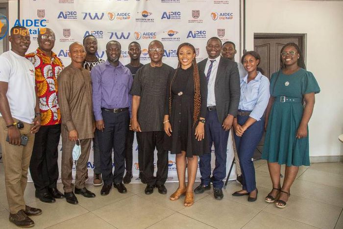 Leadership of AIDEC Digital and participants at the seminar