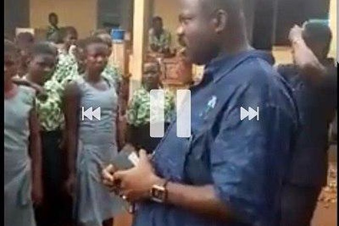 ___8976107___2018___10___14___10___joshua-akamba-1