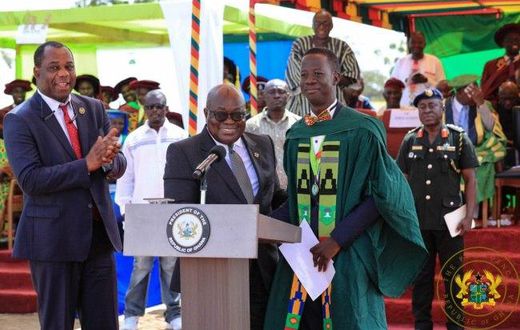 ___9093100___2018___11___11___11___akufo-addo-graduating-students