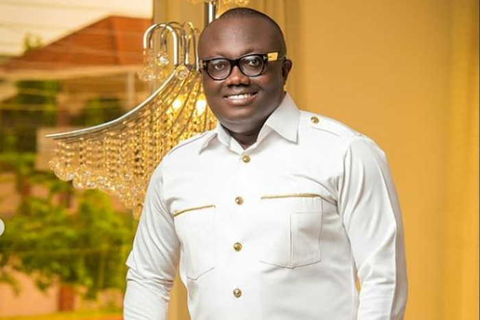 Bola Ray