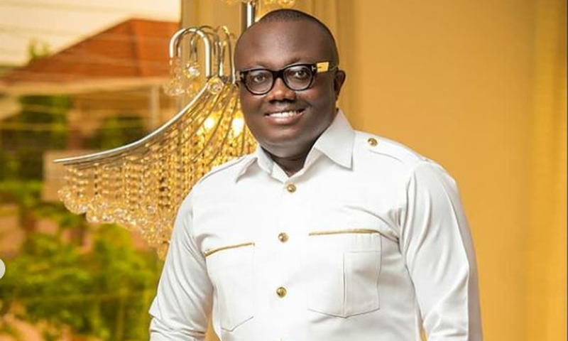 Bola Ray