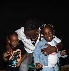 Stonebwoy and his kids