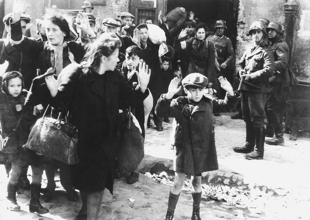 The remarkable stories behind 8 of the most iconic war photos ever taken