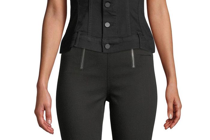 Things you should know before buying a corset